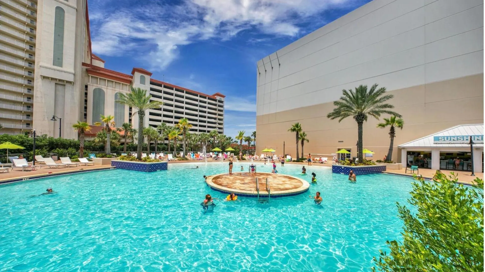 Family And Friends Beach Resort Condo For 8! Steps From The Beach! By Dolce Vita Getaways! Panama City Beach United States