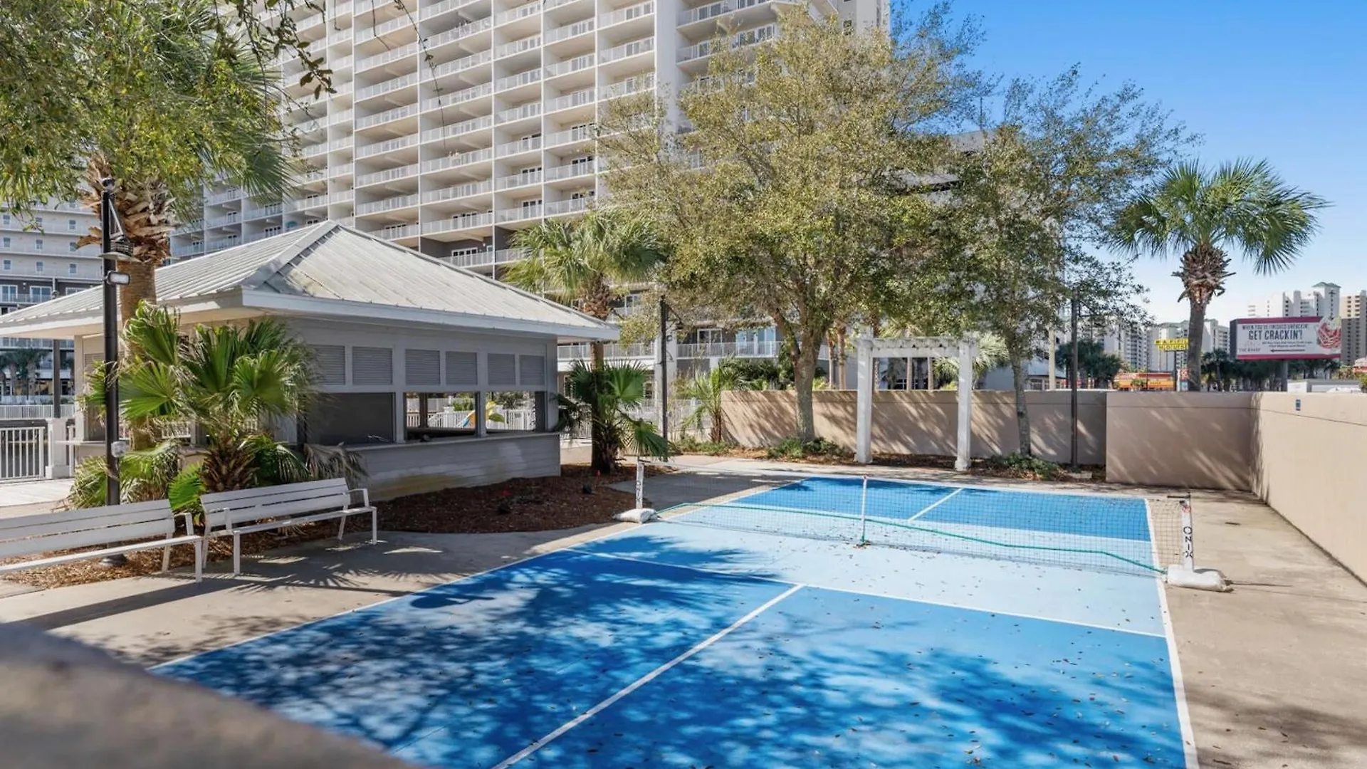 Family And Friends Beach Resort Condo For 8! Steps From The Beach! By Dolce Vita Getaways! Panama City Beach Apartment