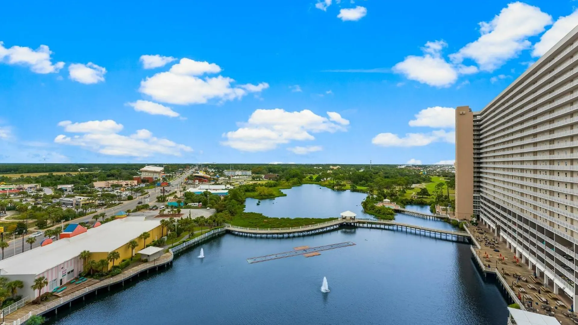 Apartment Family And Friends Beach Resort Condo For 8! Steps From The Beach! By Dolce Vita Getaways! Panama City Beach
